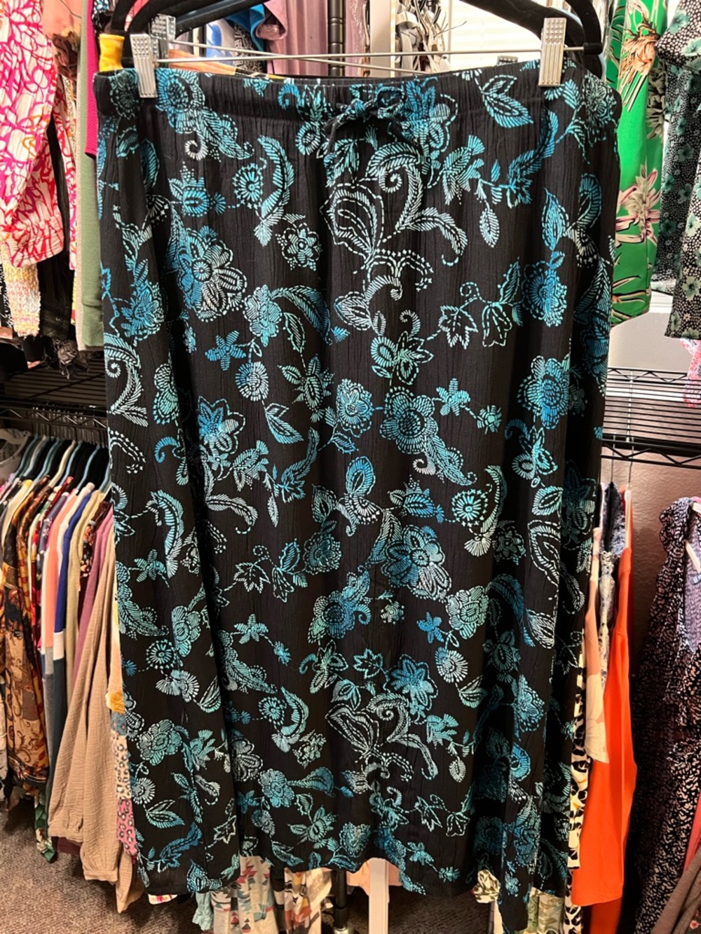 Jaclyn Smith Black Skirt with Teal Floral Print